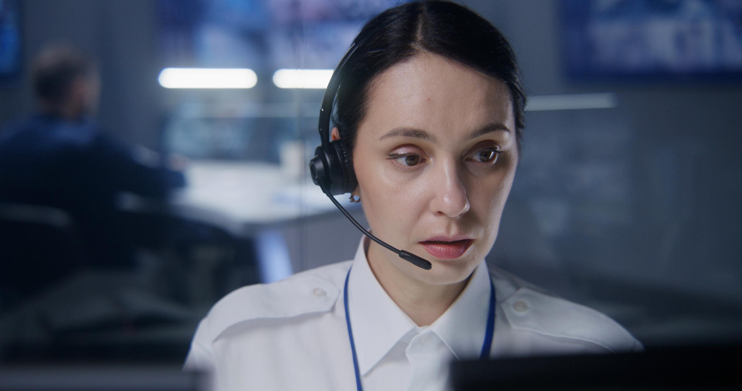 911 dispatcher, mental health awareness